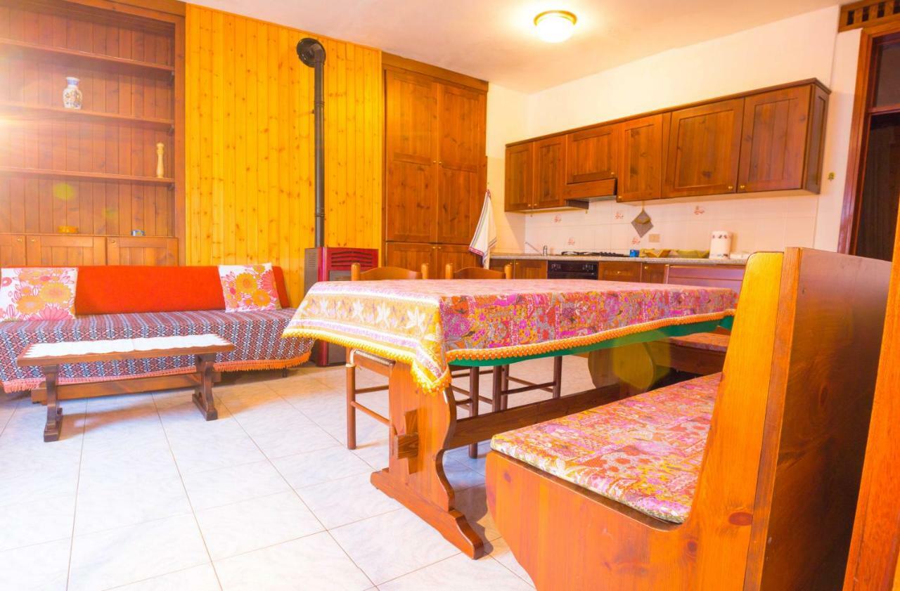 Pergolato Alpino P.Terra Apartamento Teglio Exterior foto