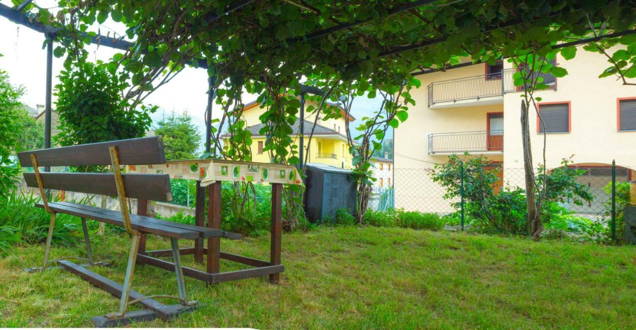 Pergolato Alpino P.Terra Apartamento Teglio Exterior foto